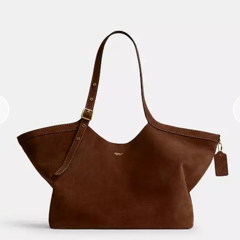 Coach Gramercy Buckel Detail Oversized Shoulder Bag In Suede
